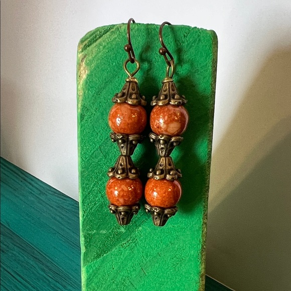 Elegant Carnelian Agate Beaded Earrings - Picture 4 of 4